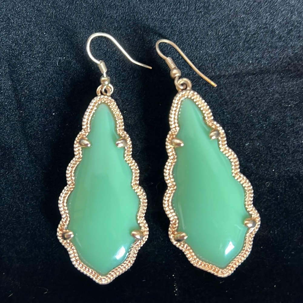 Lulu Zealous Zingara Gold and Jade Green Earrings